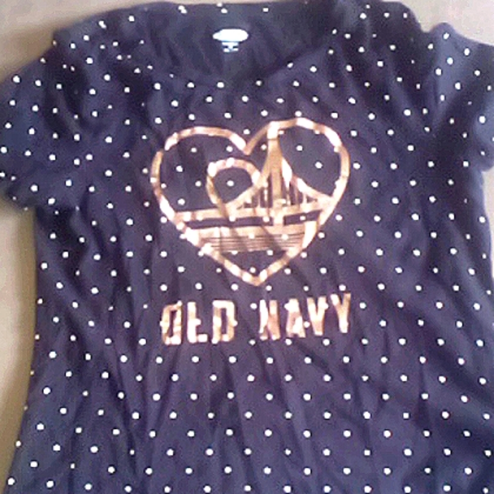 old navy black polka dot shirt